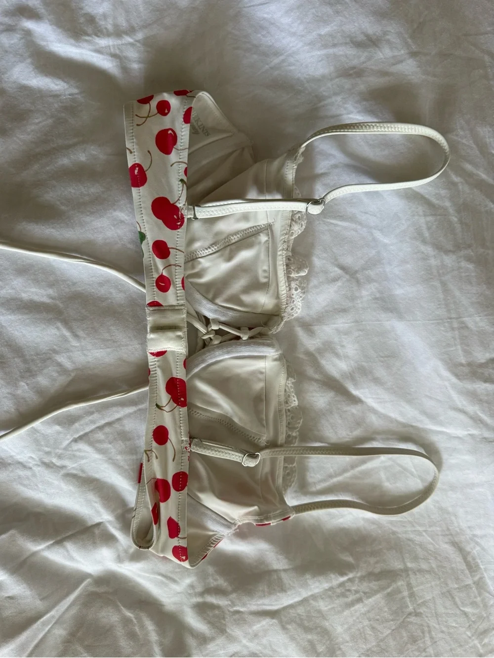 Frankie's Bikinis colab w Sydney Sweeny White Cherry-Print Lace Bralette